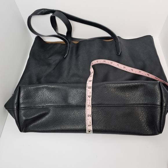 Large Tote - Picture 4 of 16